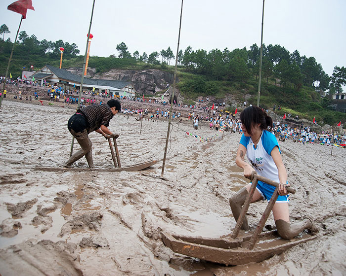 �������@